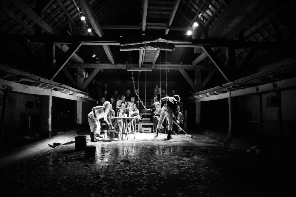 Ein Auftritt im damaligen Theater Rood|Noot